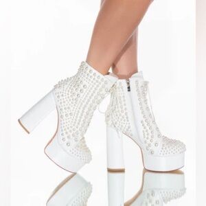 Azalea Wang Akira Lits the Pearls For Me Platform Boot 8.5